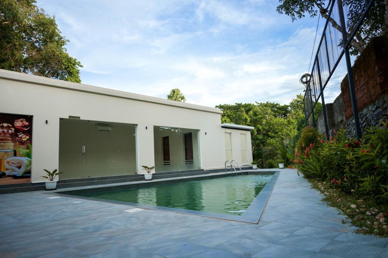 Valluvanad Residency Perintalmanna Exterior photo